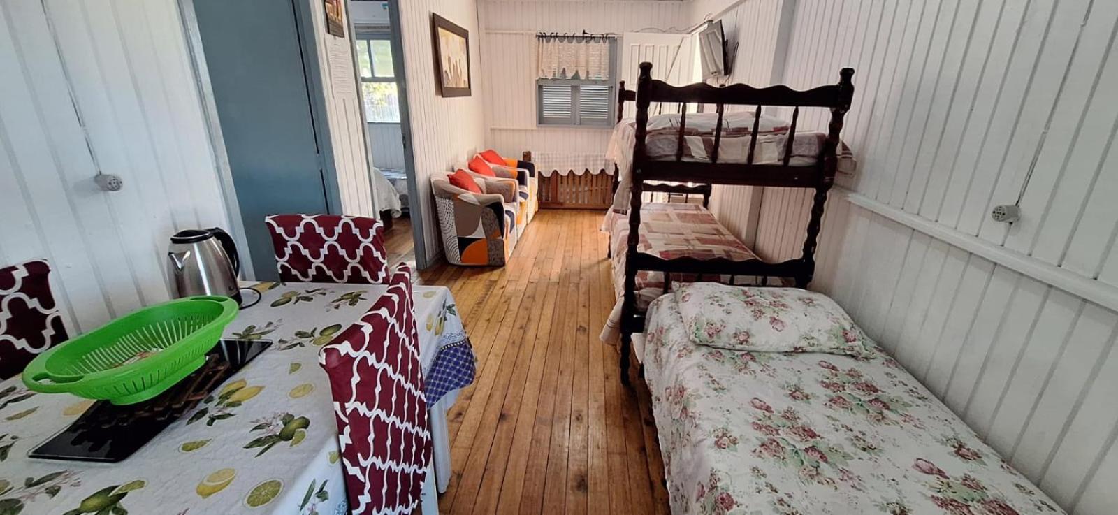 Вилла Casa De 2 Quartos Com 2 Ares-Condicionados Em Torres-Rs - Na Mais Bela Praia Gaucha - Cozinha - Banheiro - Tv Smart 32 E Wi-Fi - Estacionamento - Anfitria Superhost No Bnb Экстерьер фото