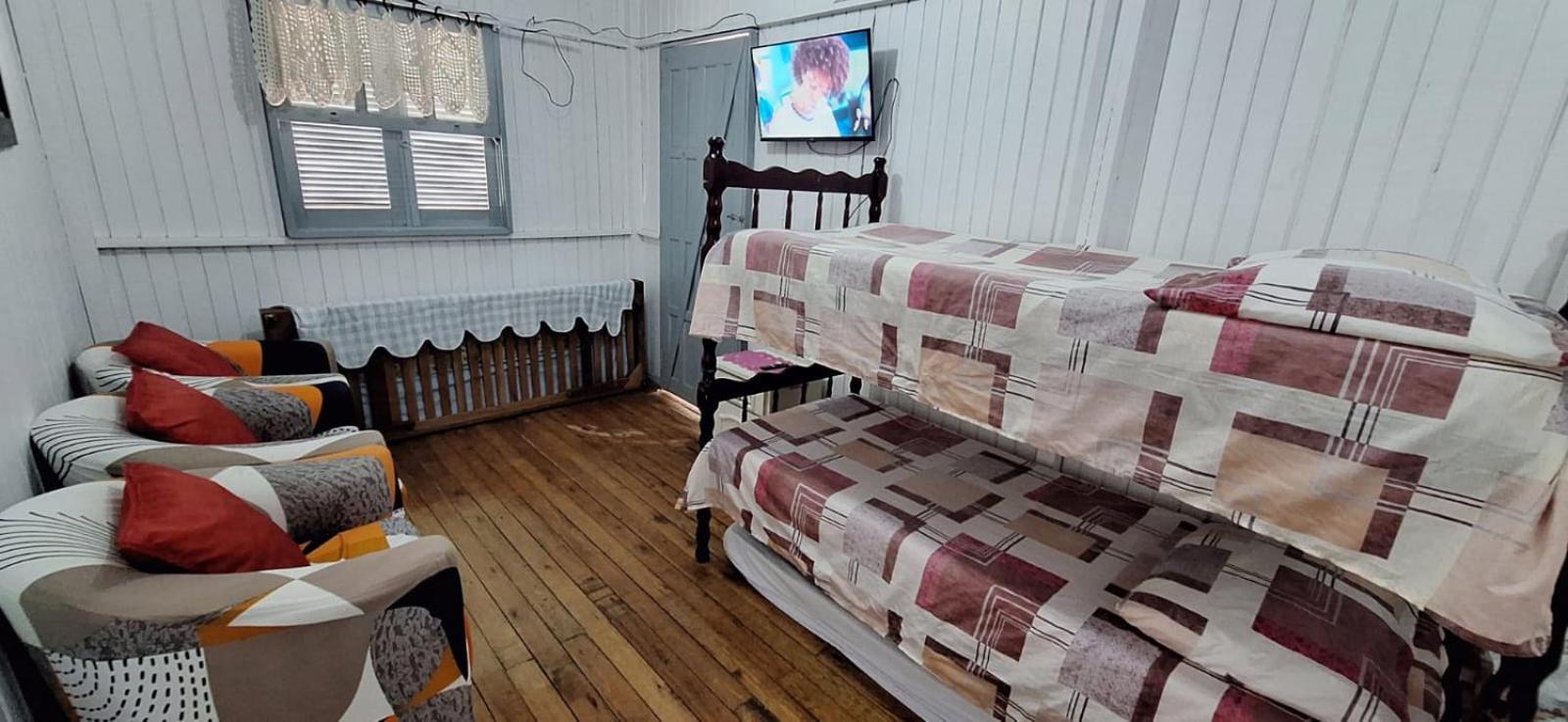 Вилла Casa De 2 Quartos Com 2 Ares-Condicionados Em Torres-Rs - Na Mais Bela Praia Gaucha - Cozinha - Banheiro - Tv Smart 32 E Wi-Fi - Estacionamento - Anfitria Superhost No Bnb Экстерьер фото